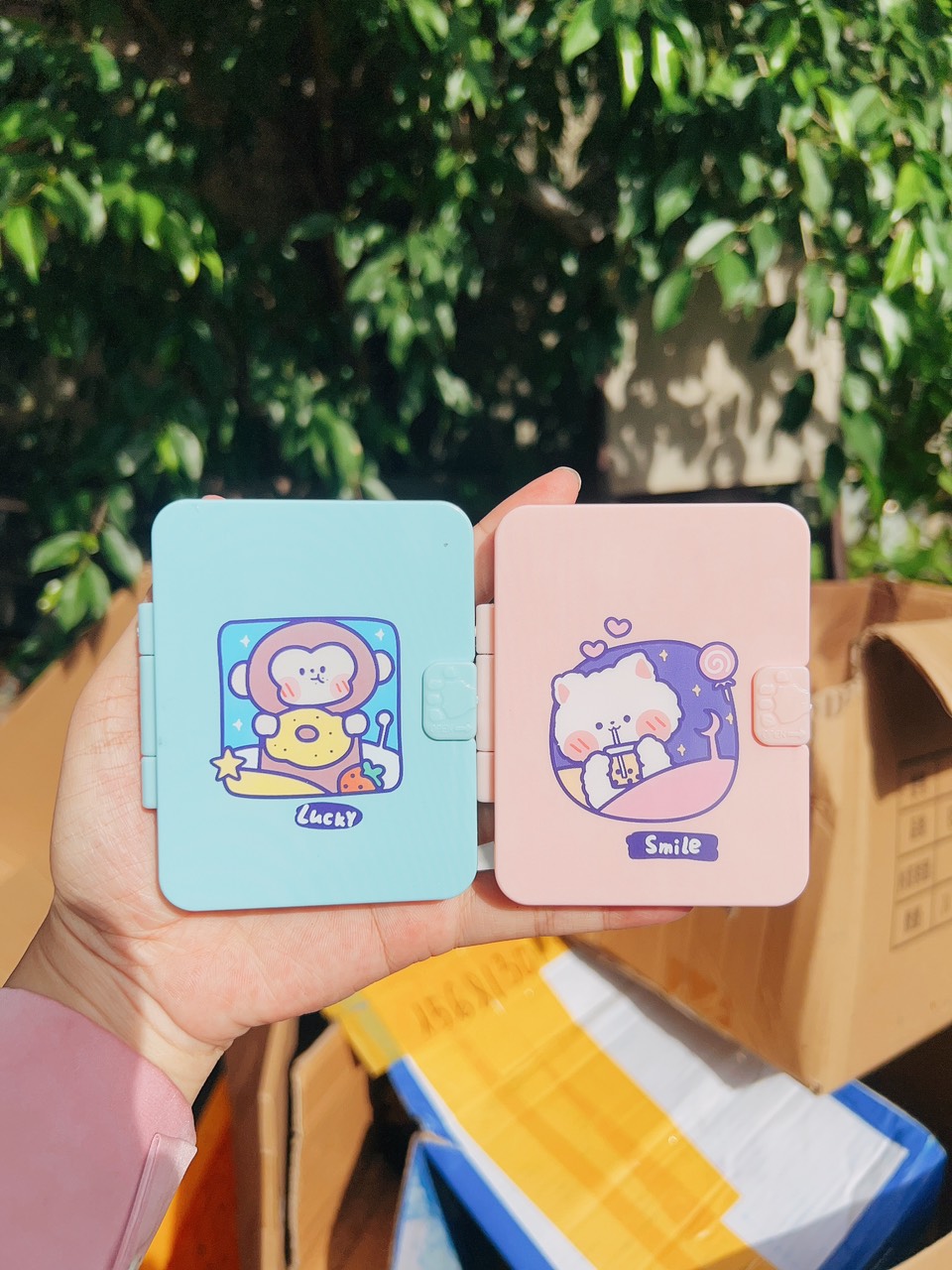 Set Gương Mini Kèm Lược Siêu Cute Tiện Lợi - Gương Gấp Bỏ Túi Kèm Lược Dễ Thương Tiện Lợi