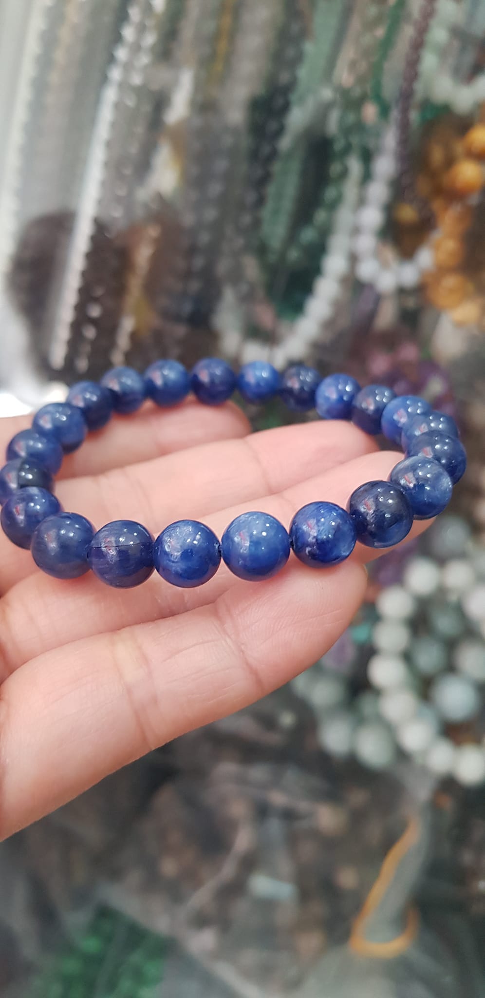 Vòng tay nữ đá kyanite tự nhiên cao cấp hay đá Sapphire nước xanh dương Đậm bóng đẹp 8,5mm nữ mệnh Thủy mệnh Mộc đeo ạ