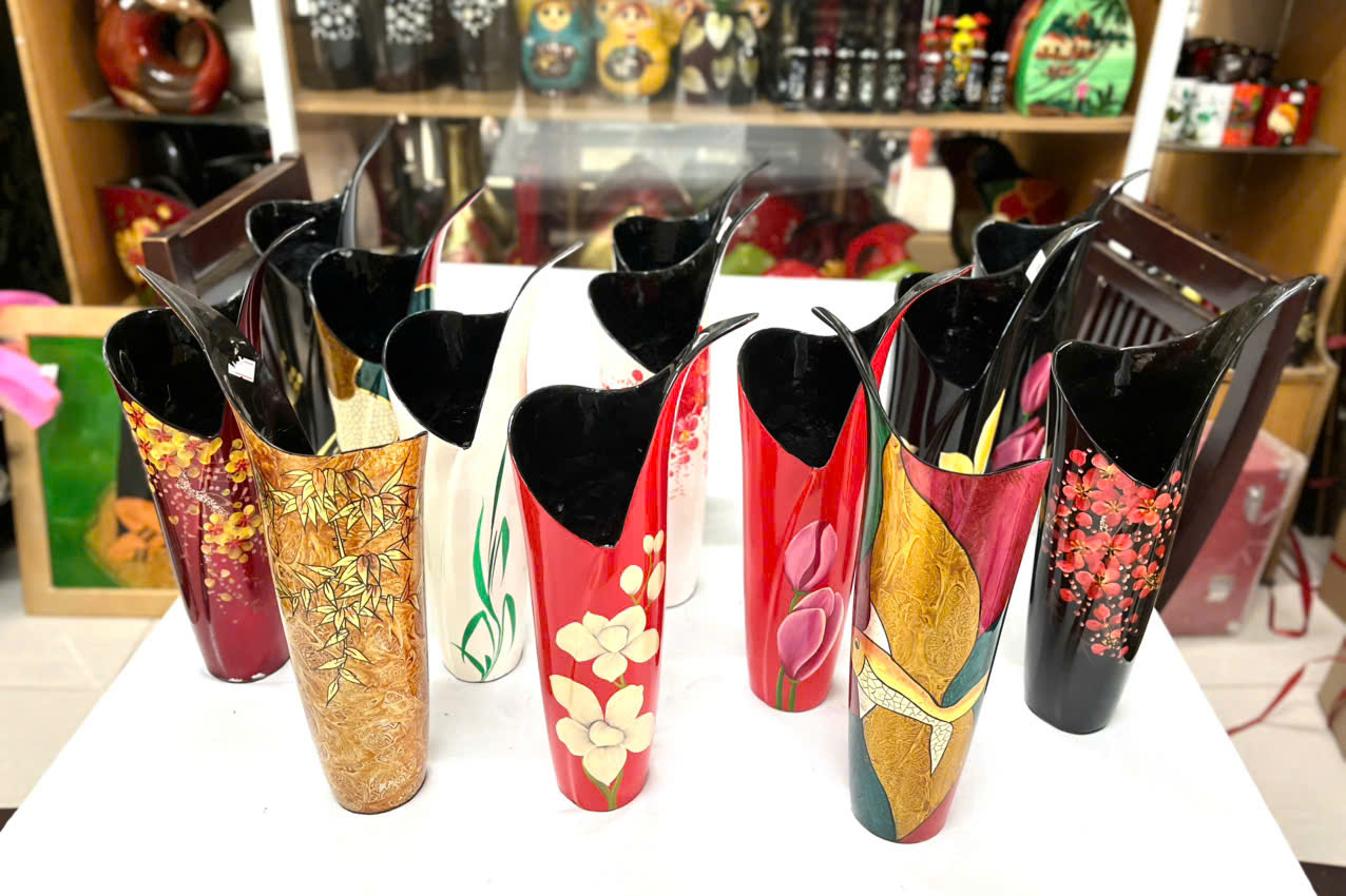 Bình hoa sơn mài cao cấp Thanh Bình Lê - Bình miệng kiểu chữ V, size 37x16 cm dùng cắm hoa, trang trí, quà tặng ý nghĩa