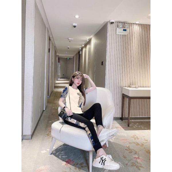 Bộ đồ nữ in họa tiết BBR sang trọng
