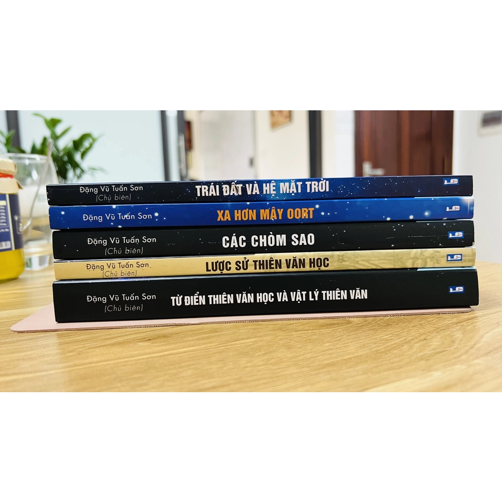 Sách Boxset Bức tranh vũ trụ (5 quyển)
