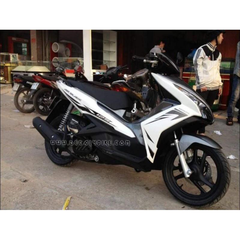 Tem rời AB 2013 đen xe trắng
