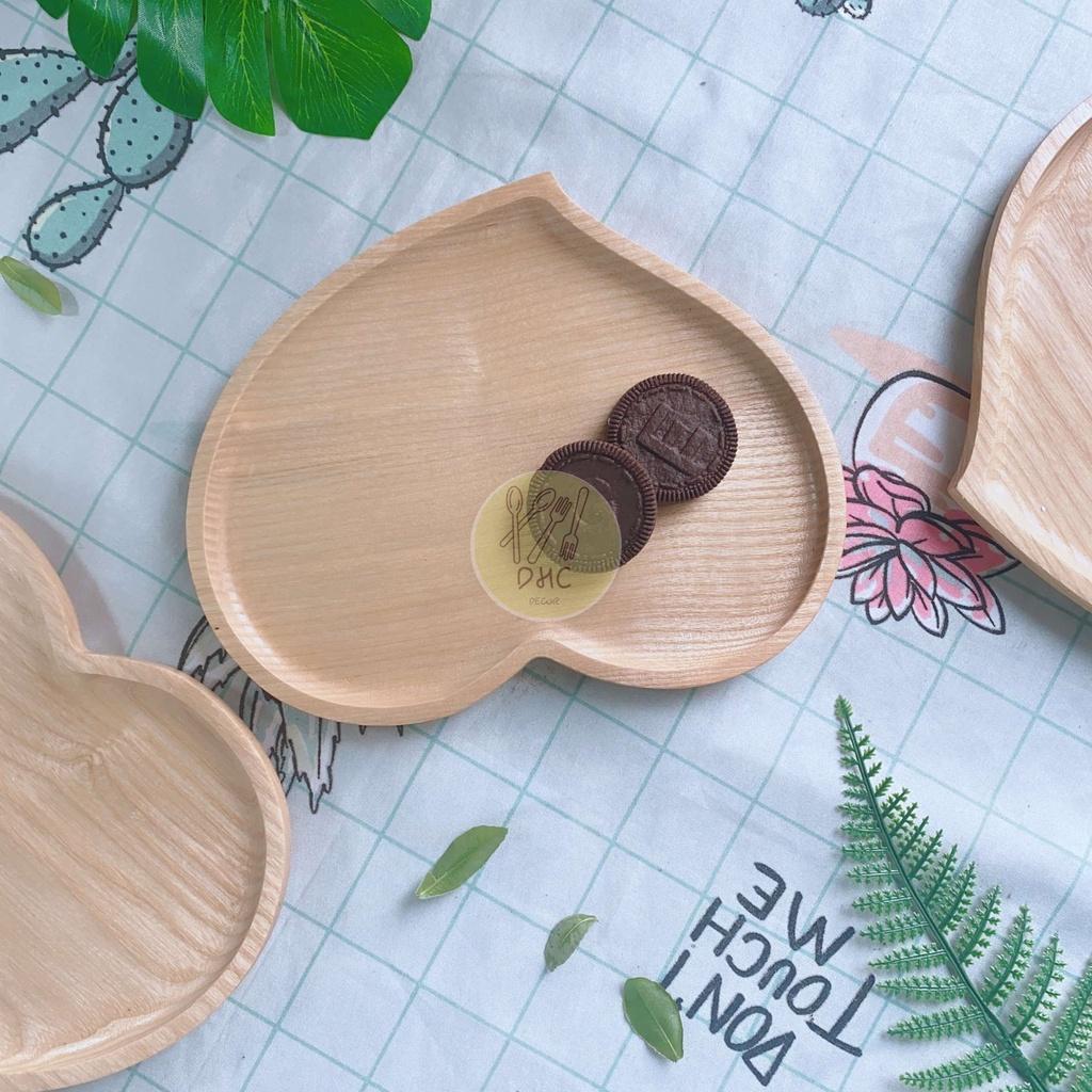 Khay hình trái tim gỗ Tần Bì nguyên khối I Khay gỗ đựng đồ ăn ,Decor trưng bày, chụp hình sản phẩm,
