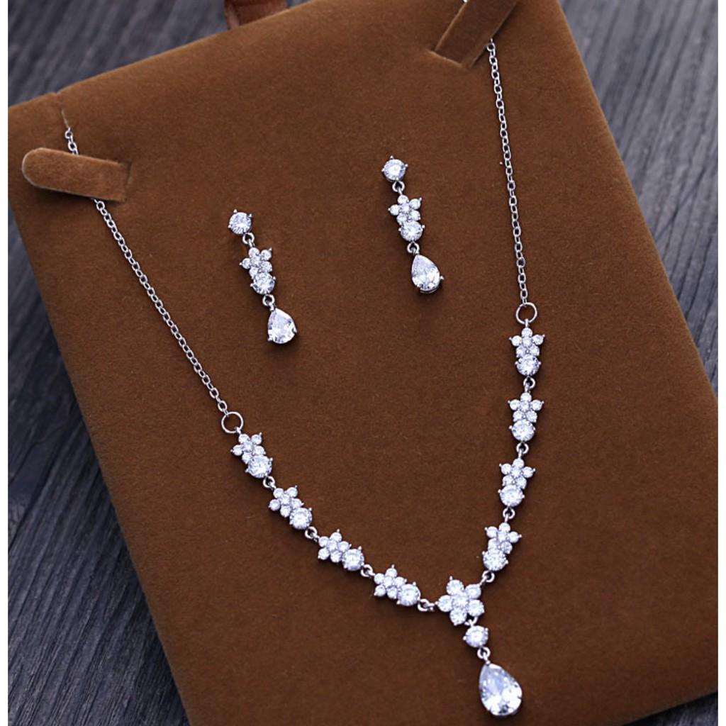Trang sức bộ cô dâu kèm bông tai đá zincon chói cả mắt Giangpkc Mẫu trang sức bộ mới 10-2020 sp01