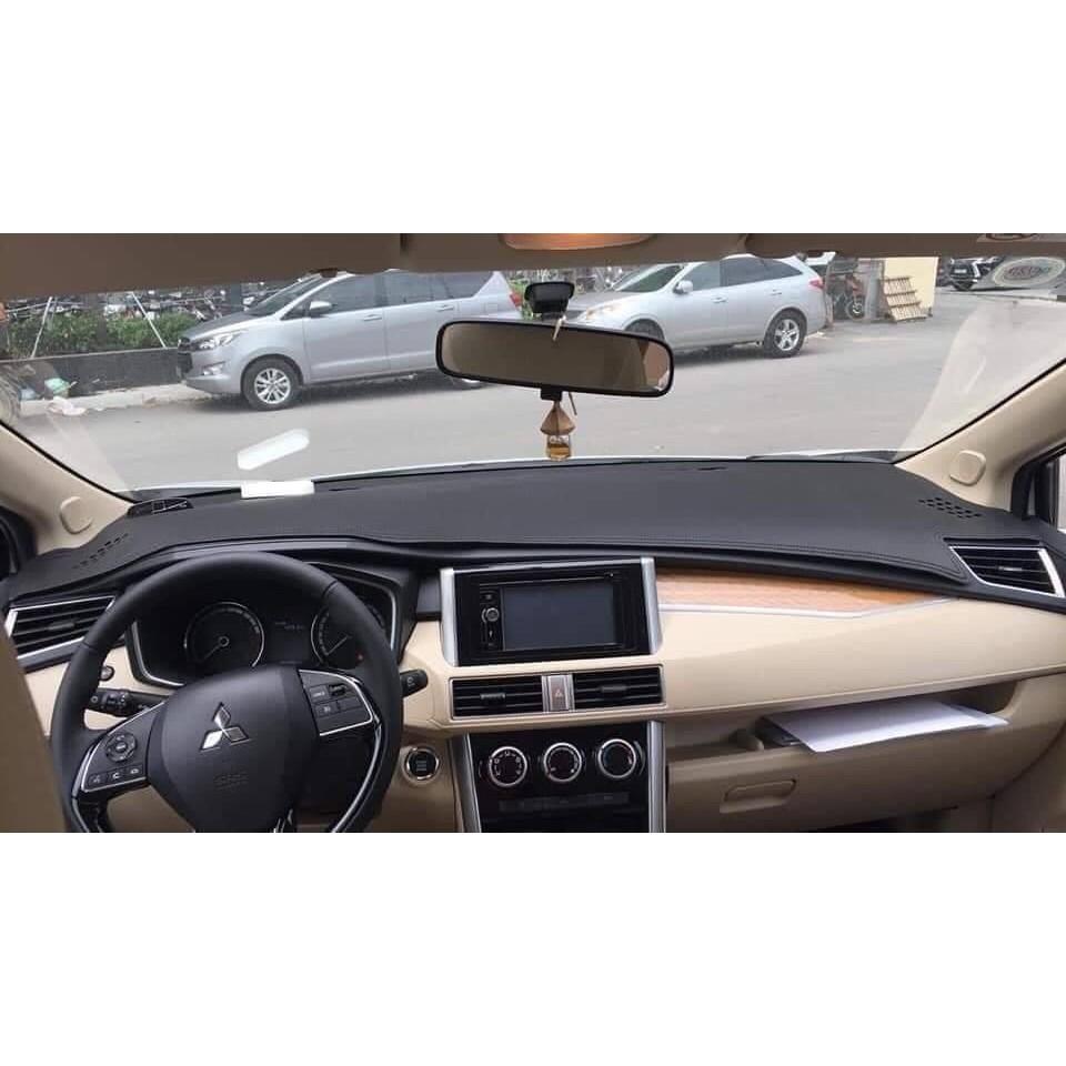 Thảm taplo da vân carbon cao cấp xe Xpander 2019 - 2022