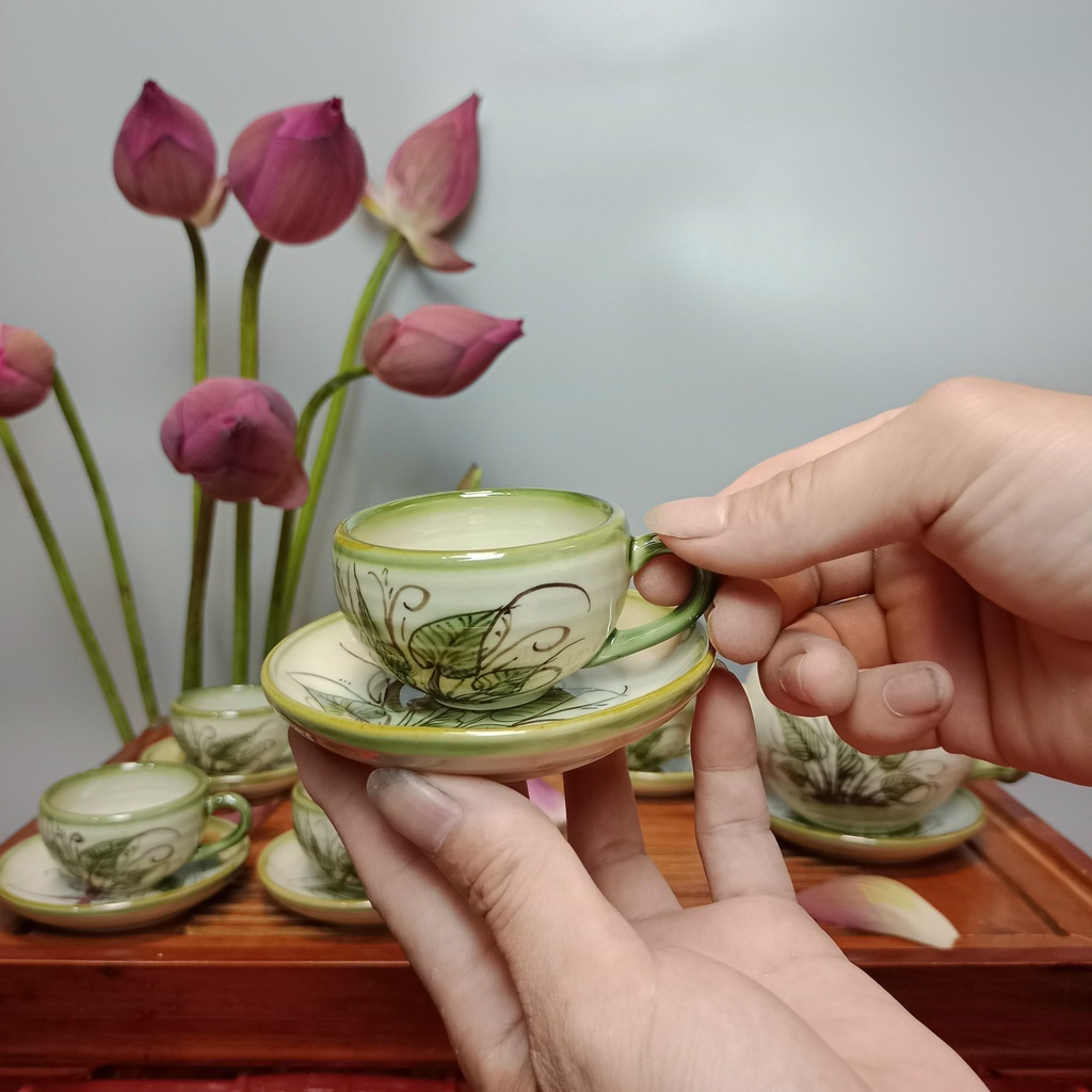 Bộ ấm chén uống trà cao cấp , bộ ấm trà Bát Tràng men rong vẻ tay gốc cầy chuồn khoai