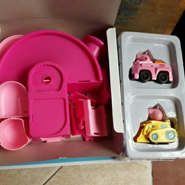 Bộ bãi đỗ xe Peppa pig 378