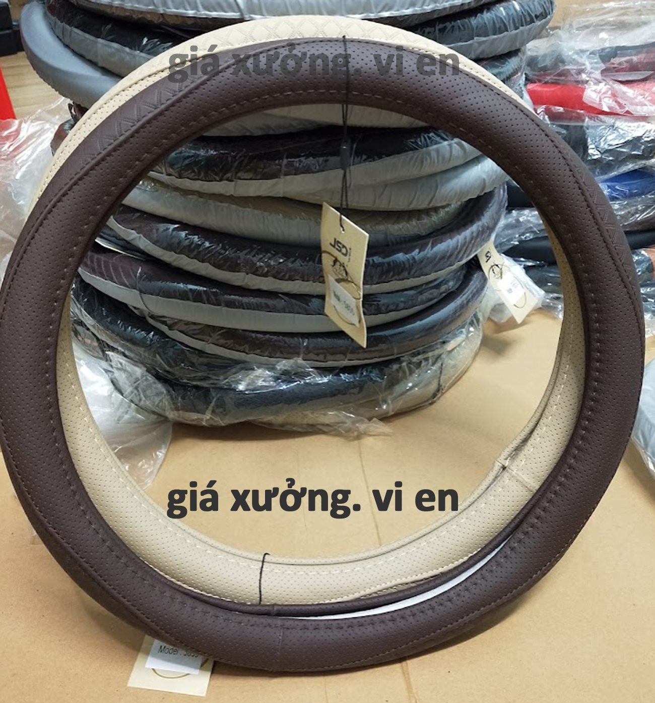 VÔ LĂNG Ô TÔ DA MỀM, Xịn xò, chất lượng, bọc tay lái ô tô, size 38cm, cho mọi ô tô con