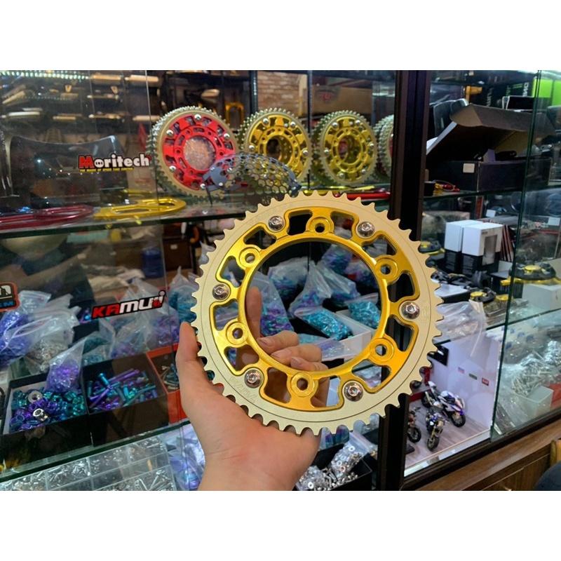 Nhông CNC Cao cấp 7075 dành cho Yamaha R15V3, XSR,MT15. Thông số: 15/49 Siêu đẹp, bền và nhẹ xe.
