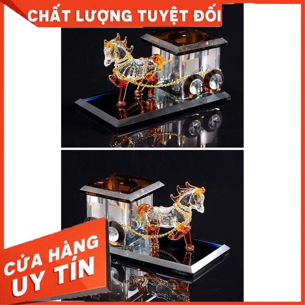 TƯỢNG NƯỚC HOA NGỰA KÉO XE PHA LÊ