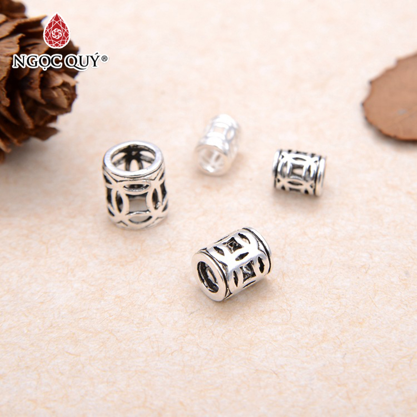 Charm bạc chặn hạt hình trụ họa tiết đồng tiền - Ngọc Quý Gemstones