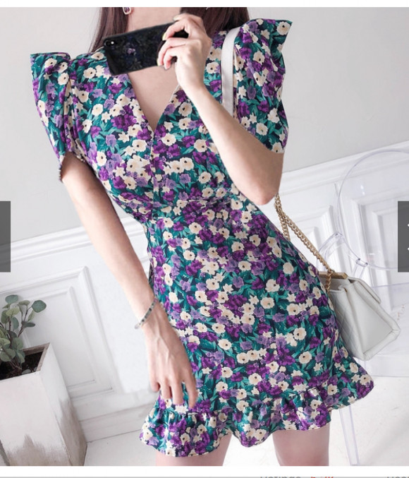 ĐẦM HỌA TIẾT  CỔ V XINH XẮN DH059