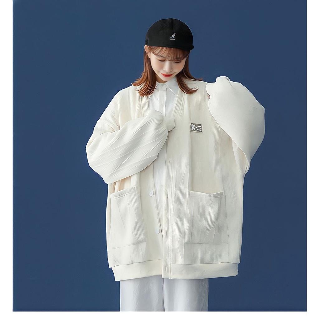 Áo Khoác Cardigan Nữ Logo Ngực Vải Gân Xốp Dáng Rộng Túi Trước