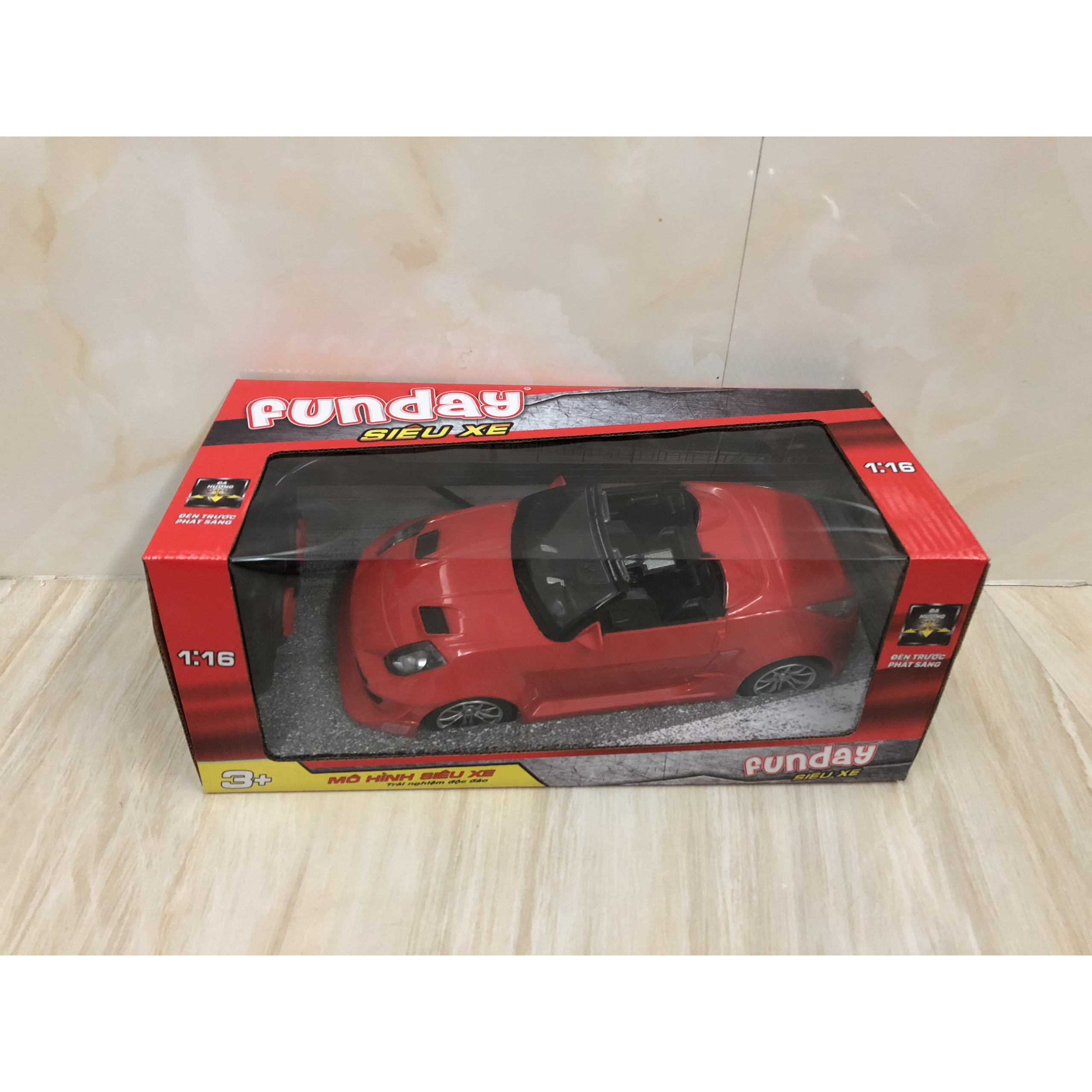 Đồ chơi trẻ em - Siêu xe điều khiển từ xa FD-0103