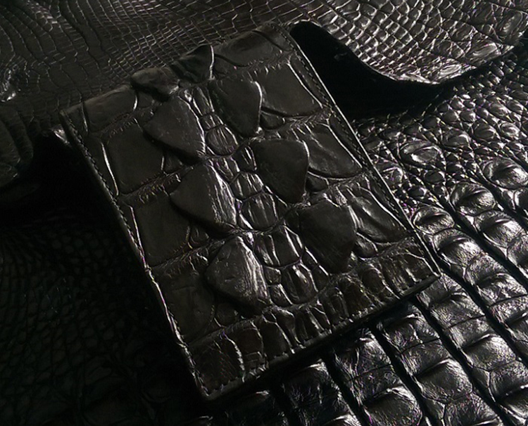 Ví Da Cá Sấu Đuôi Gai To - Đen