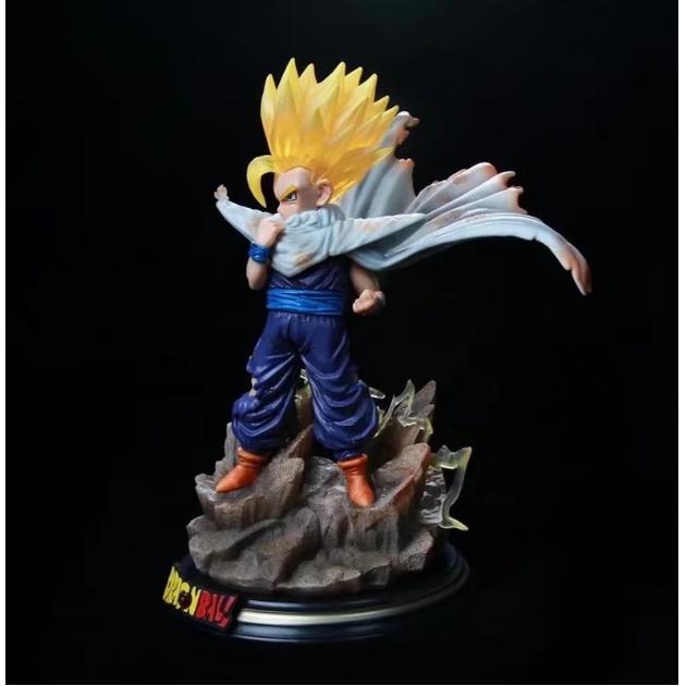 Mô hình Gohan đứng gồng có Led 23cm - Dragon ball