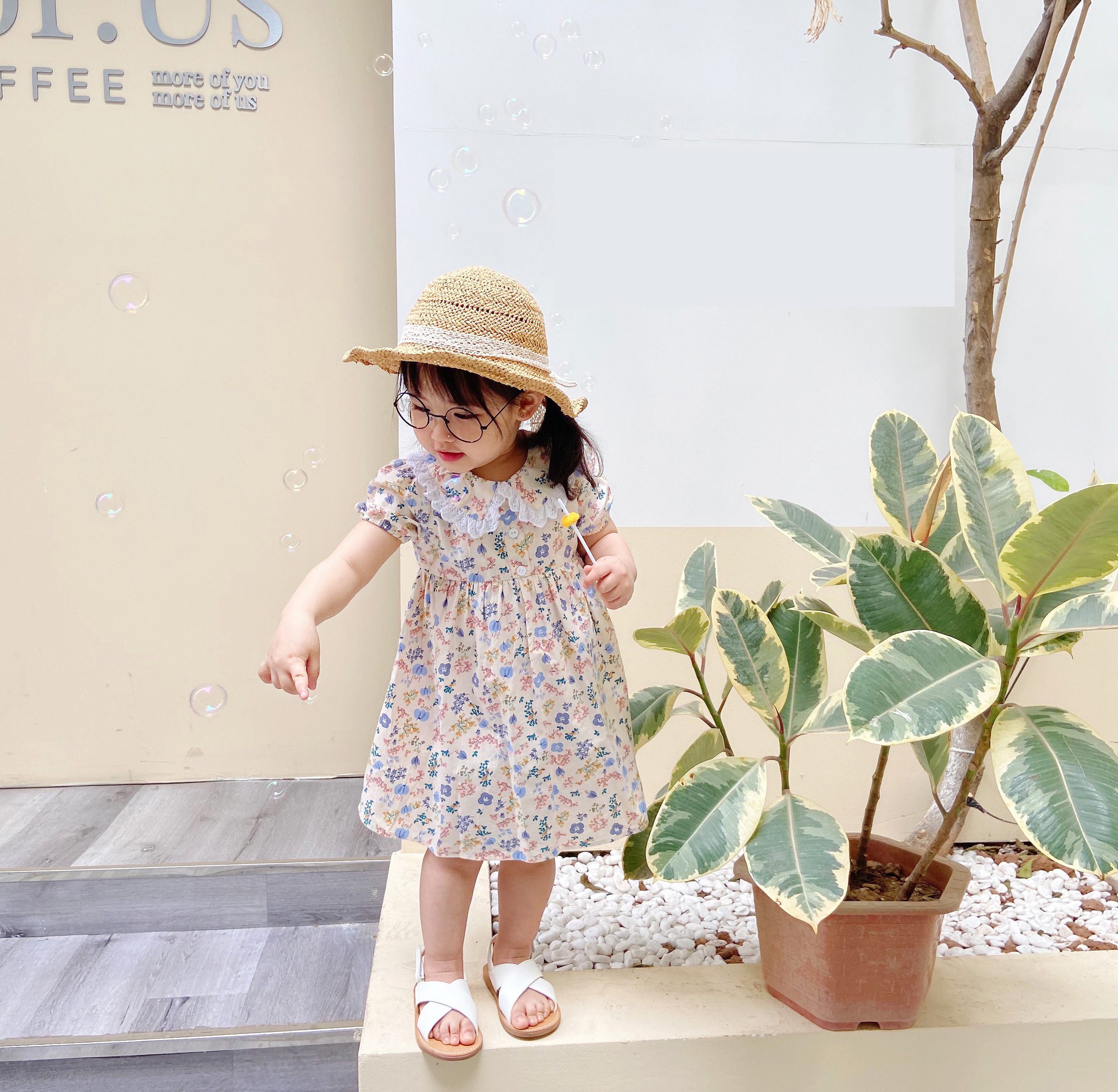 Váy đầm hè bé gái hoa nhí cổ sen viền ren vàng kem chất thô cực đẹp từ 1-6T + Tặng kẹp tóc cực xinh