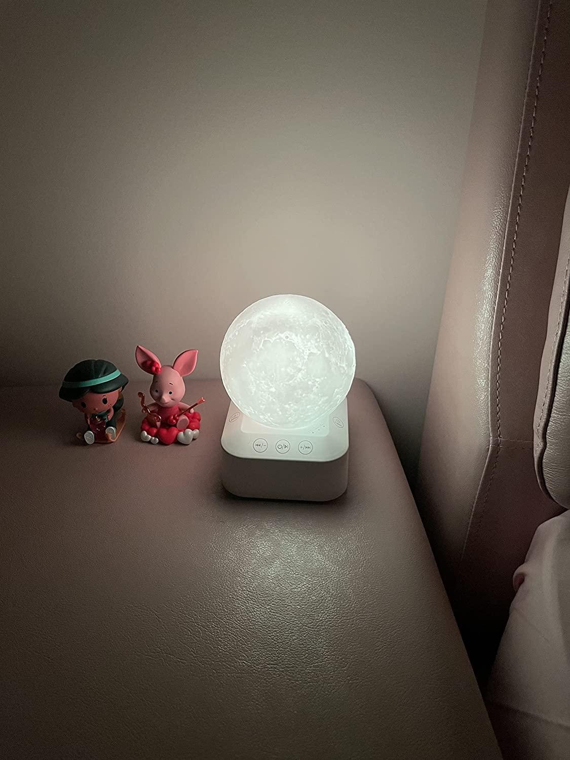 Máy tiếng ồn trắng, đèn ngủ với 7 màu và âm thanh nhẹ nhàng cho trẻ sơ sinh và người lớn có nhu cầu