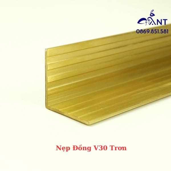 Nẹp Đồng V30 trơn, Nẹp đồng V, Nẹp đồng chống trơn, Nẹp ốp vách, nẹp ốp cầu thang, giá 1m