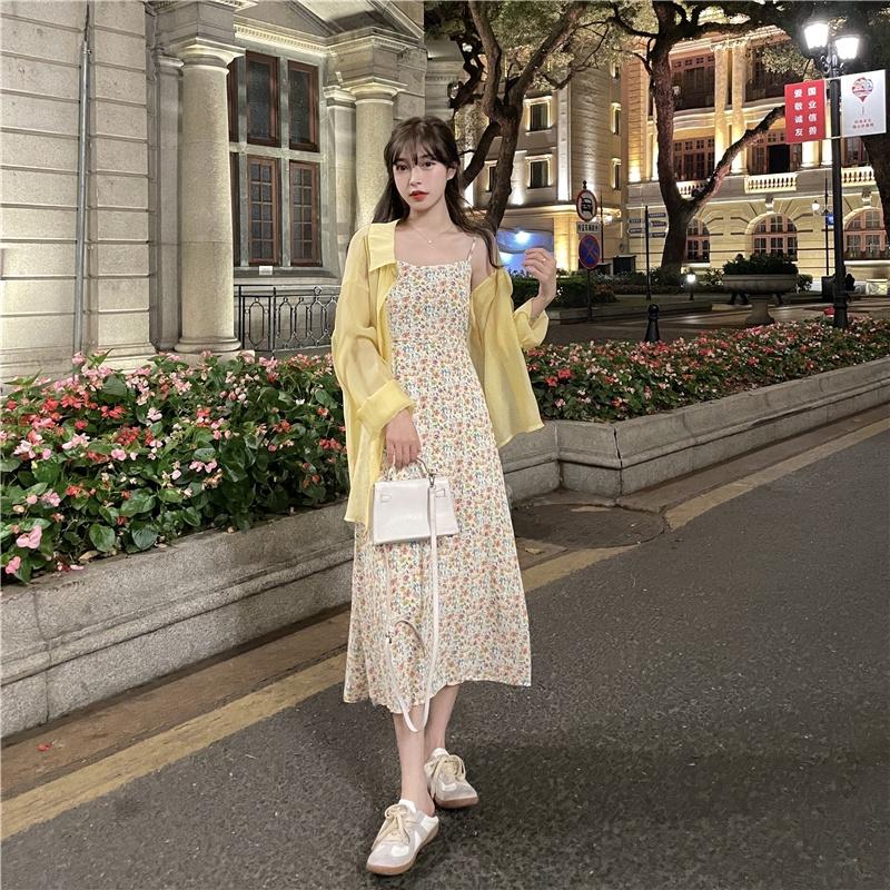 Đầm 2 dây hoa nhí vàng và hồng