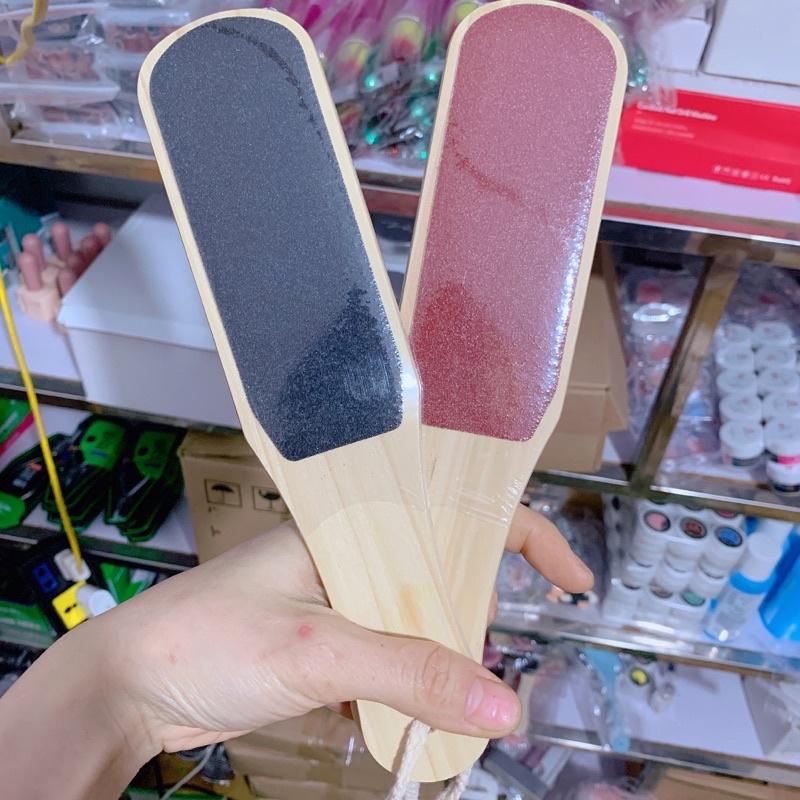 Chà gót mịn, chà gót nhám cán gỗ