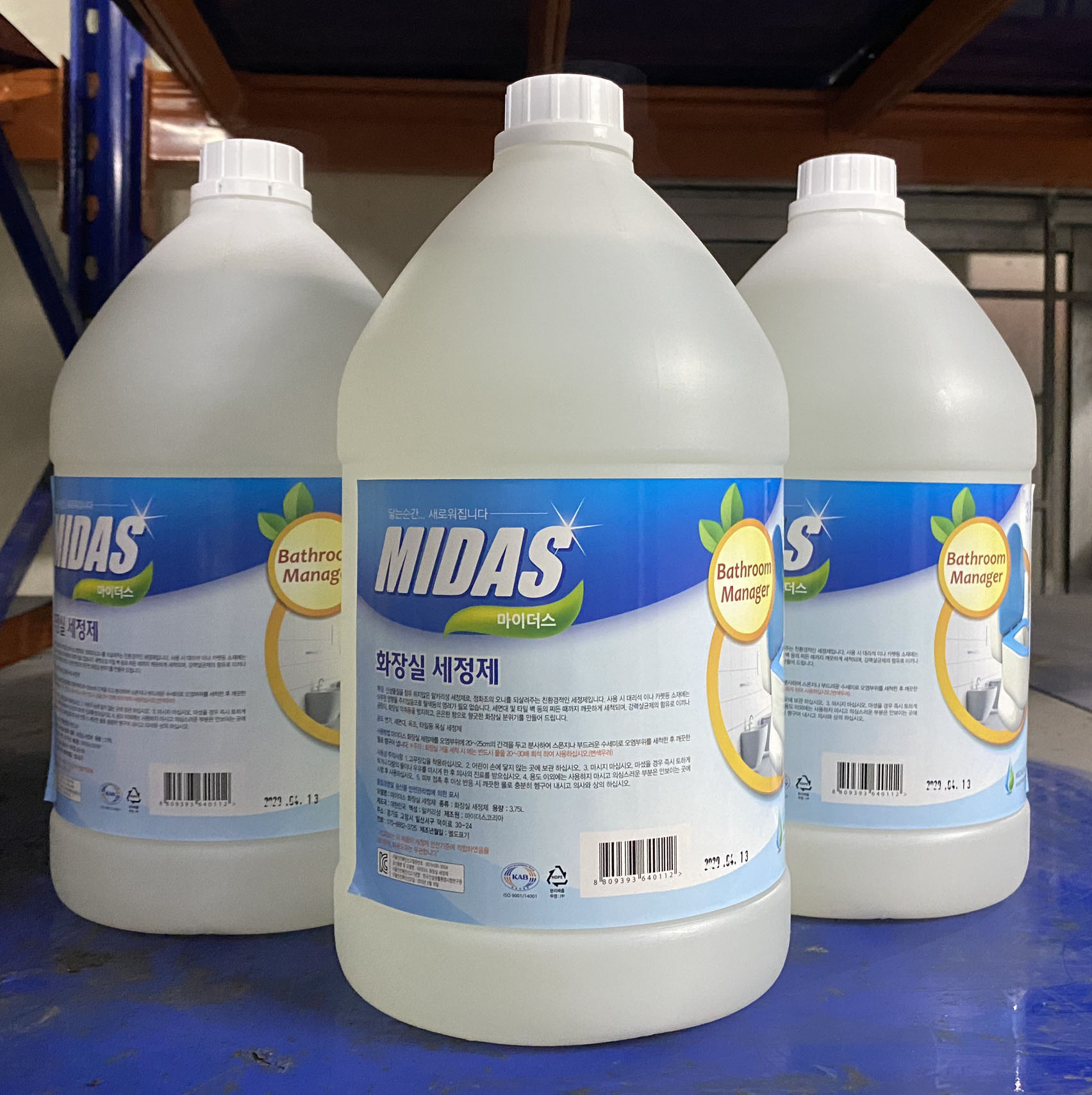 Dung dịch tẩy rửa nhà vệ sinh dòng cao cấp MIDAS Bathroom Cleaner