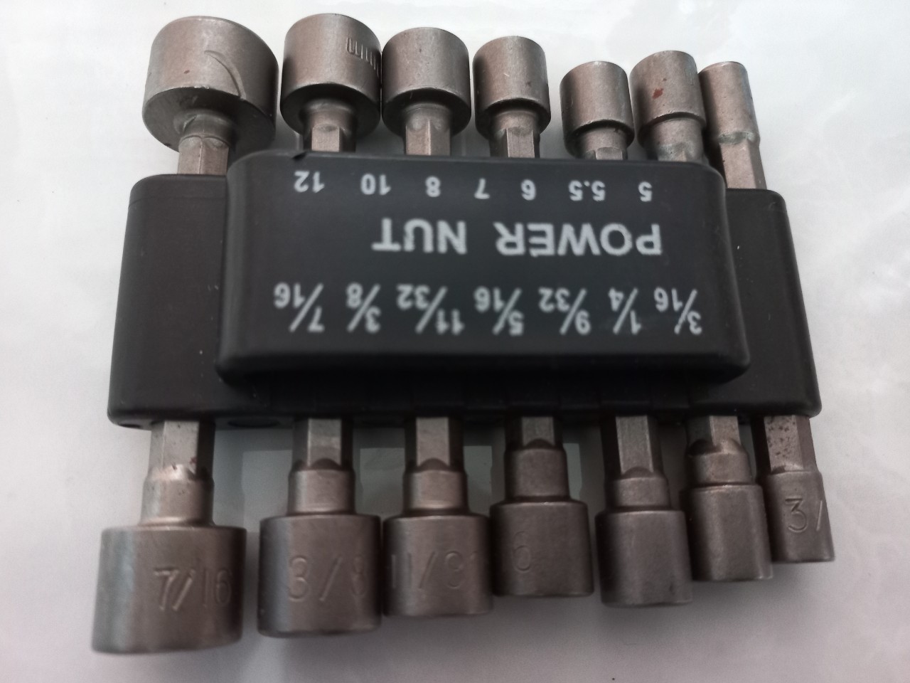 M* BỘ DỤNG CỤ CHỤP ỐC 14 MÓN DÙNG GẮN MÁY KHOAN PIN