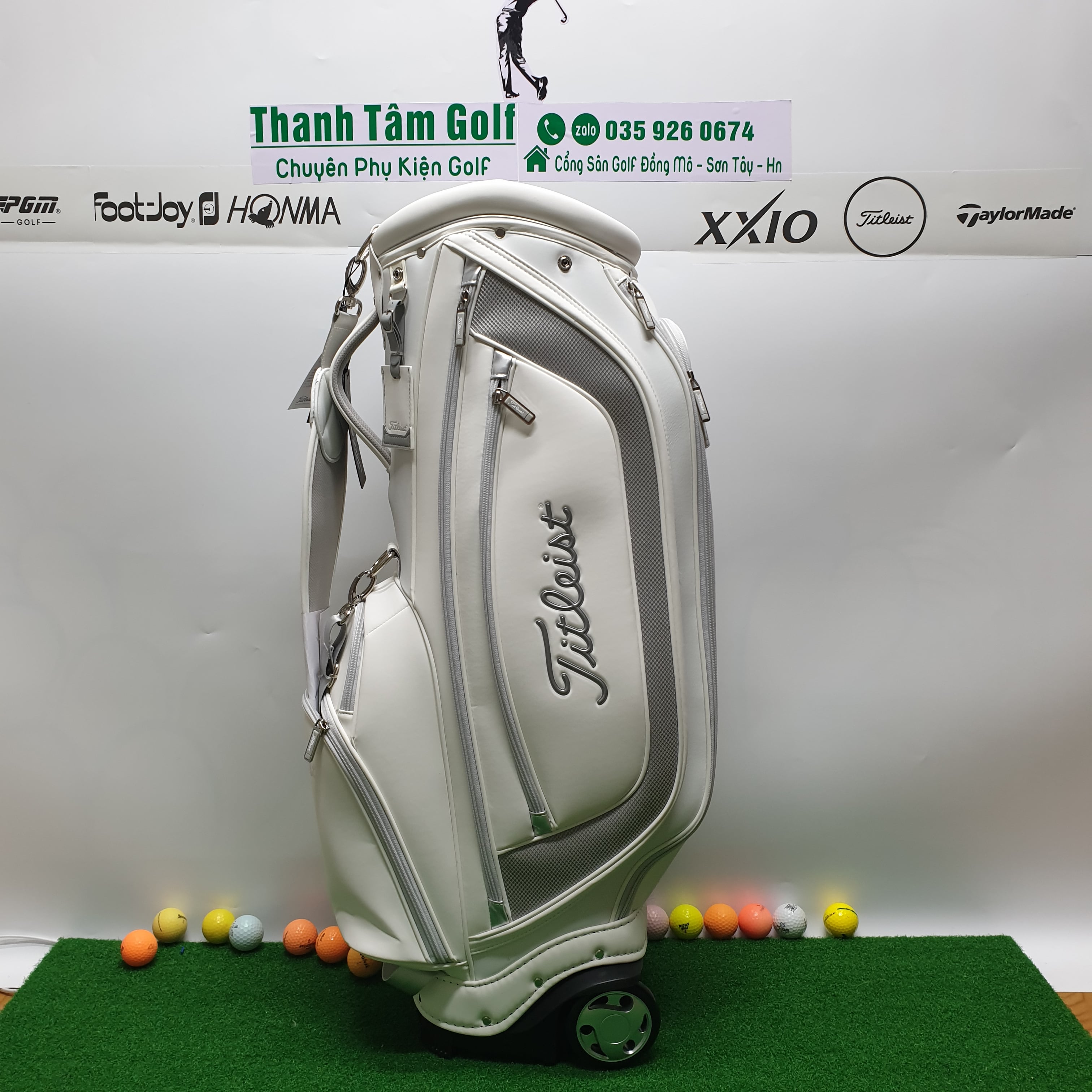 Túi Đựng Gậy Golf Có Bánh Xe Và Tay Kéo