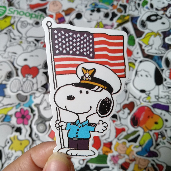 Bộ Sticker dán cao cấp chủ đề SNOOPY - Dùng dán Xe, dán mũ bảo hiểm, dán Laptop