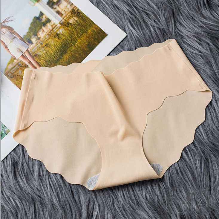 Combo 4 quần lót cotton kháng khuẩn không đường may Nhật Bản