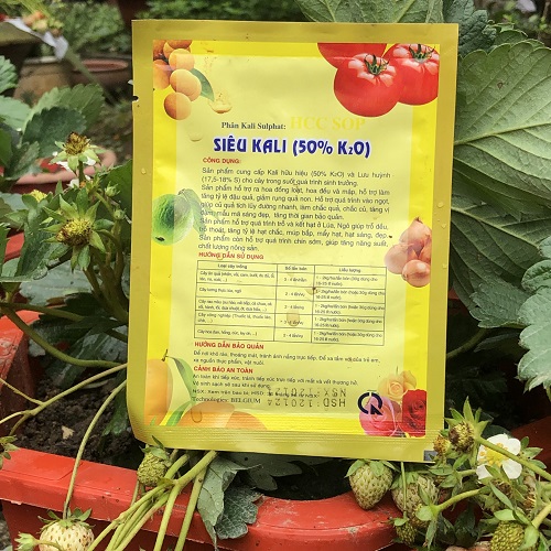 Phân Kali Sunphat: Siêu Kali (50% K2O) Giúp cây Ra Hoa, Đậu Qủa, Mẩy Hạt, To Qủa- Củ gói 50g