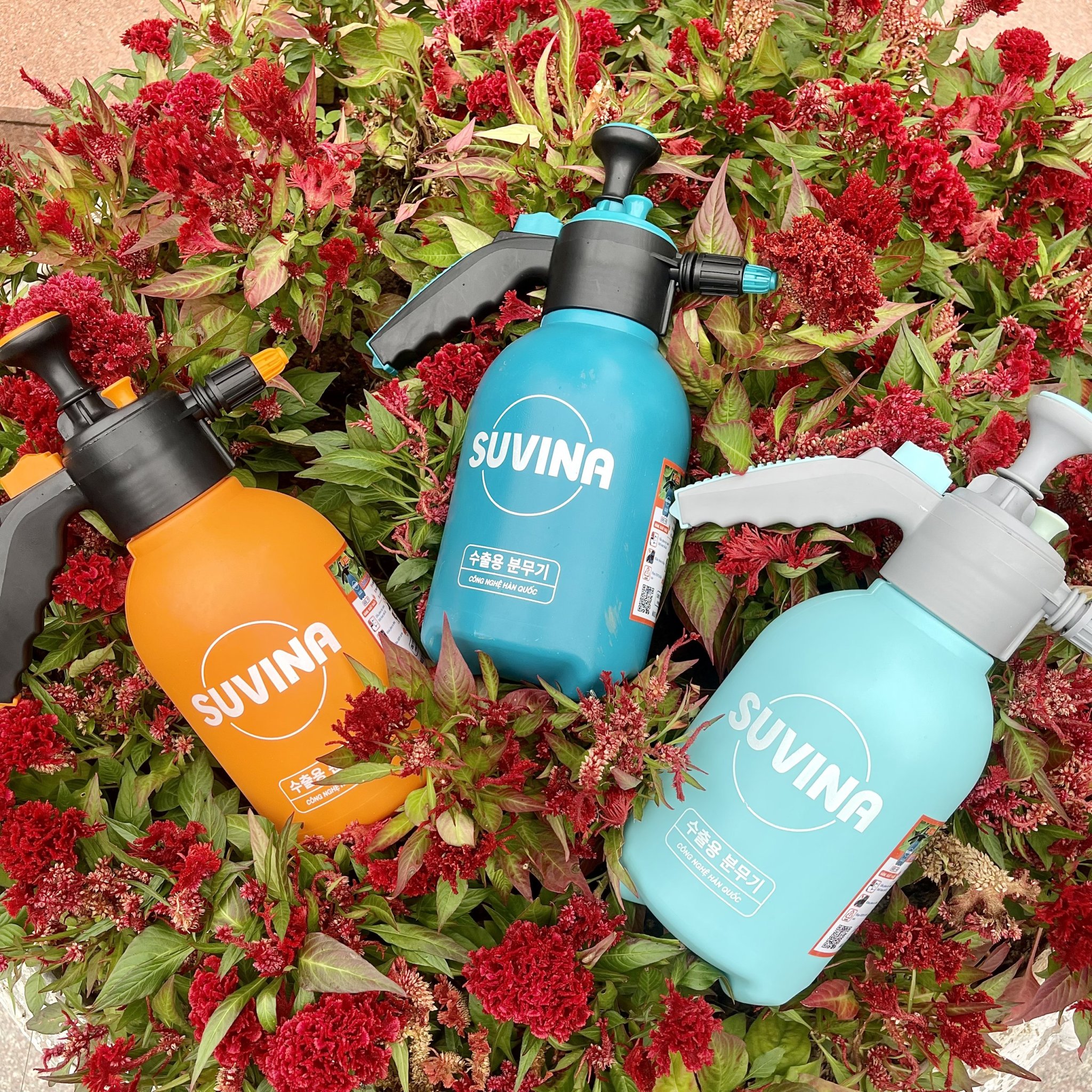 Bình xịt nước tưới cây 2 lít, phun sương tưới cây, thuốc muỗi, vòi xịt điều chỉnh nhiều chế độ, chế độ tưới tự động, van giảm áp, công nghệ Hàn Quốc.