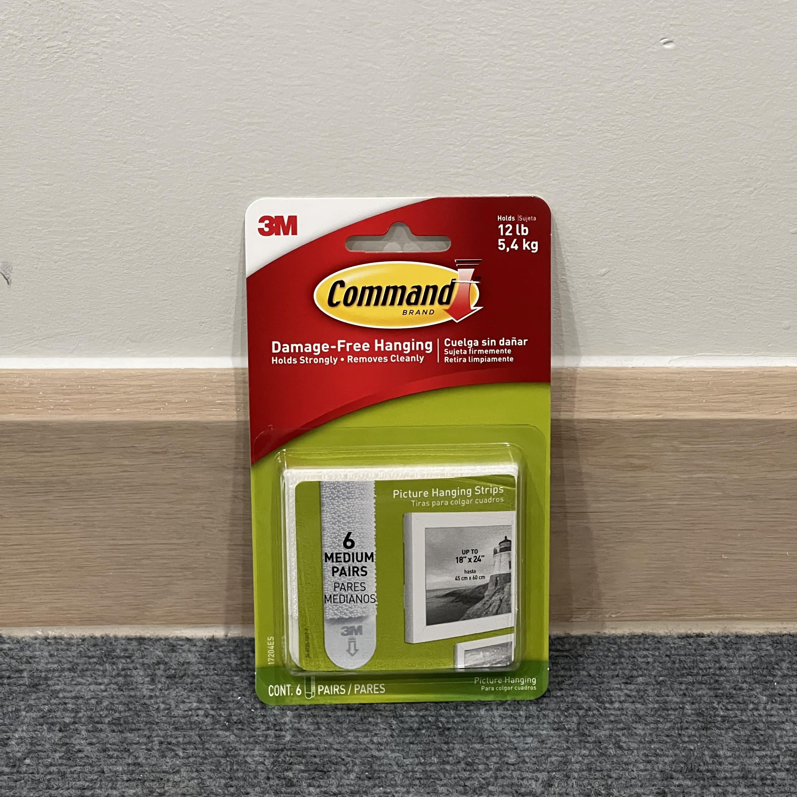 Bộ 6 Miếng dán treo tranh 3M Command 17204ES chịu tải trọng tới 5,4 kg, dễ sử dụng, độ bền cao, bám cực chắc