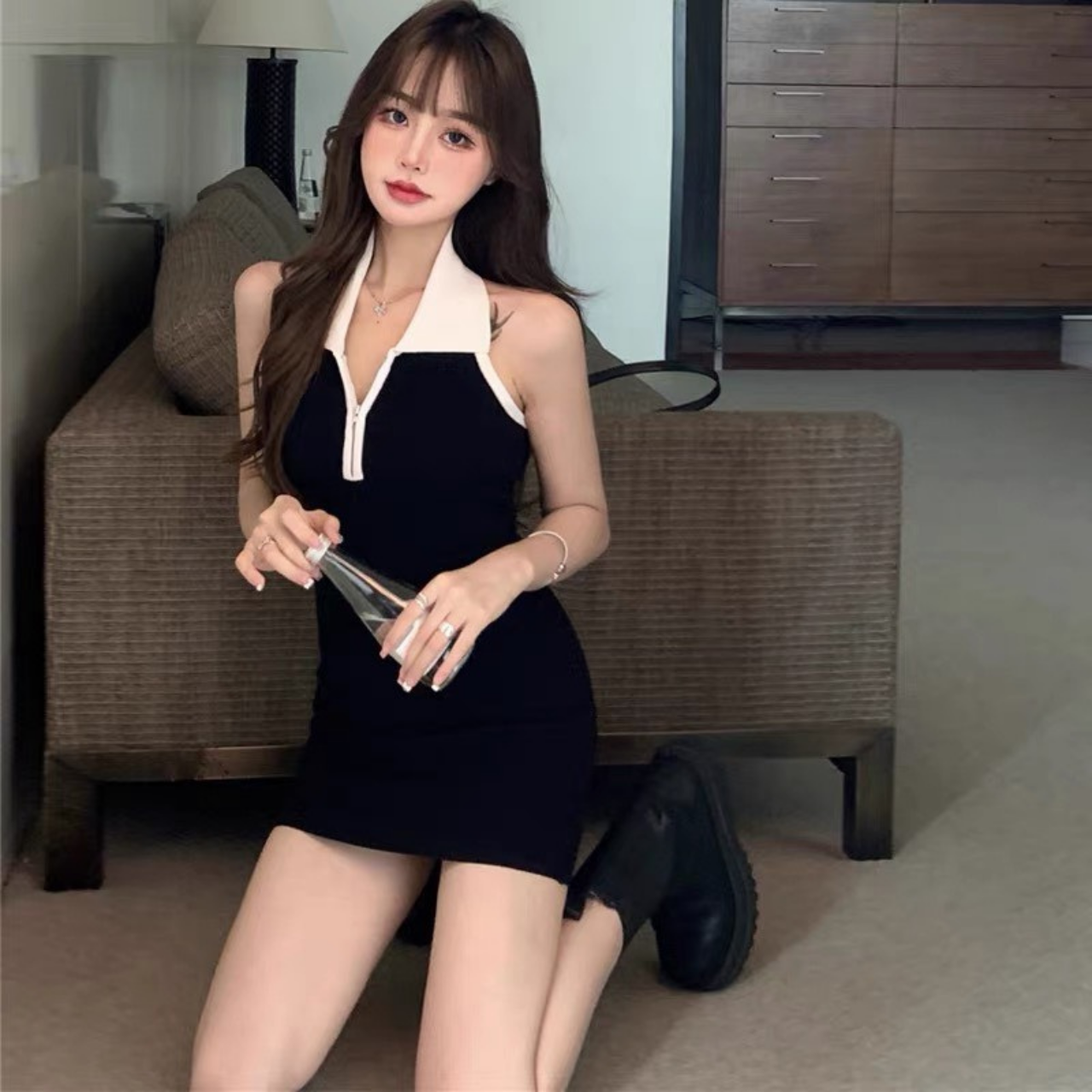 Đầm body  cổ yếm hở lưng dáng ngắn trên gối sexy quyến rũ màu đen mặc đi tiệc đi chơi phong cách Hàn quốc