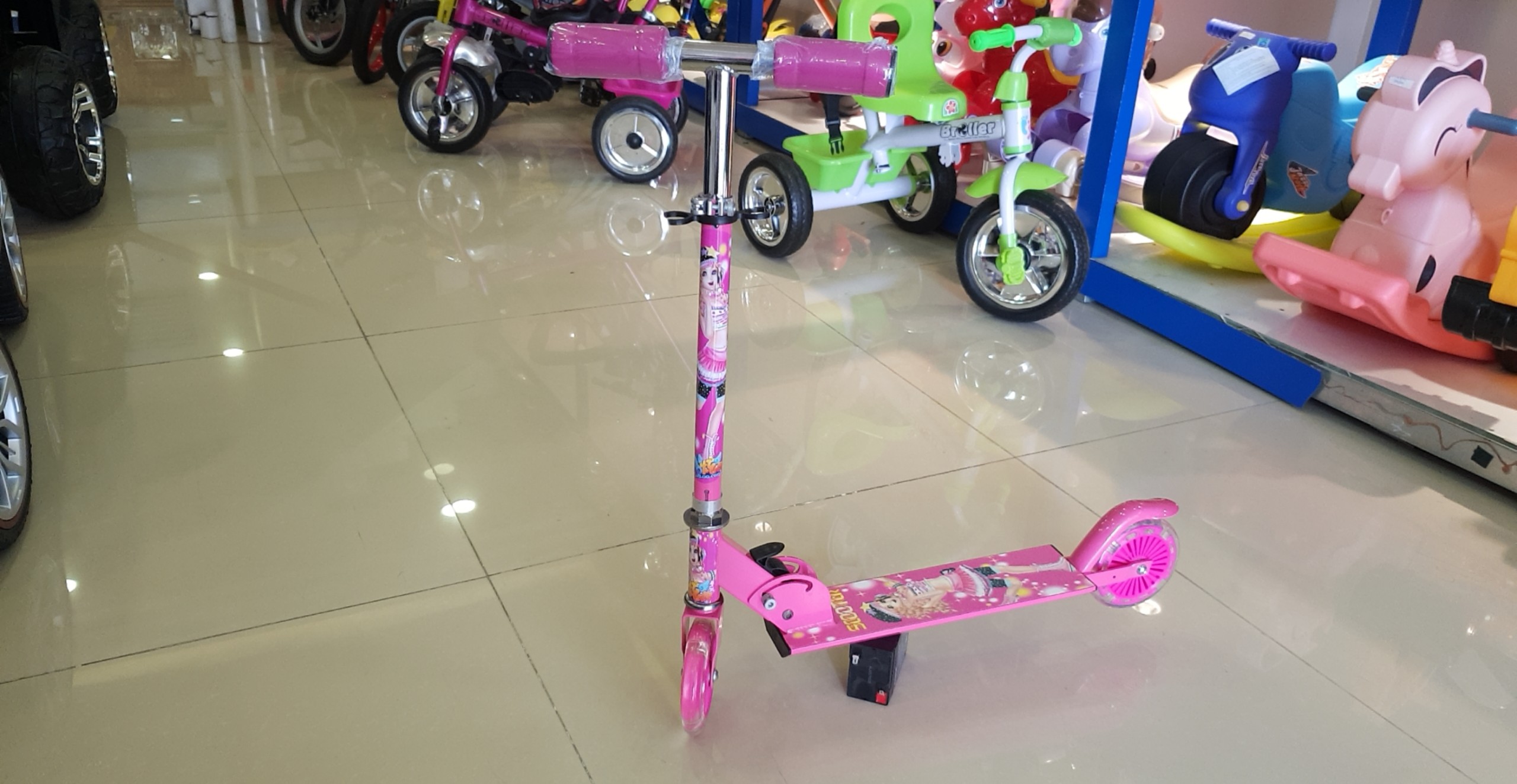 Xe trượt Scooter cho bé Broller S010 - Hồng