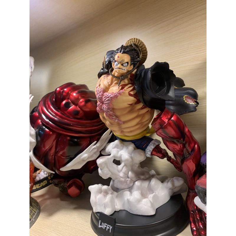 Mô Hình Figure One Piece Luffy Gear 4 tấn công 39cm