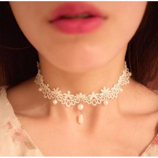 Choker ren vải trắng hoạ tiết hoa thả hạt vòng vải ren ôm cổ bó sát mẫu mới CKV119