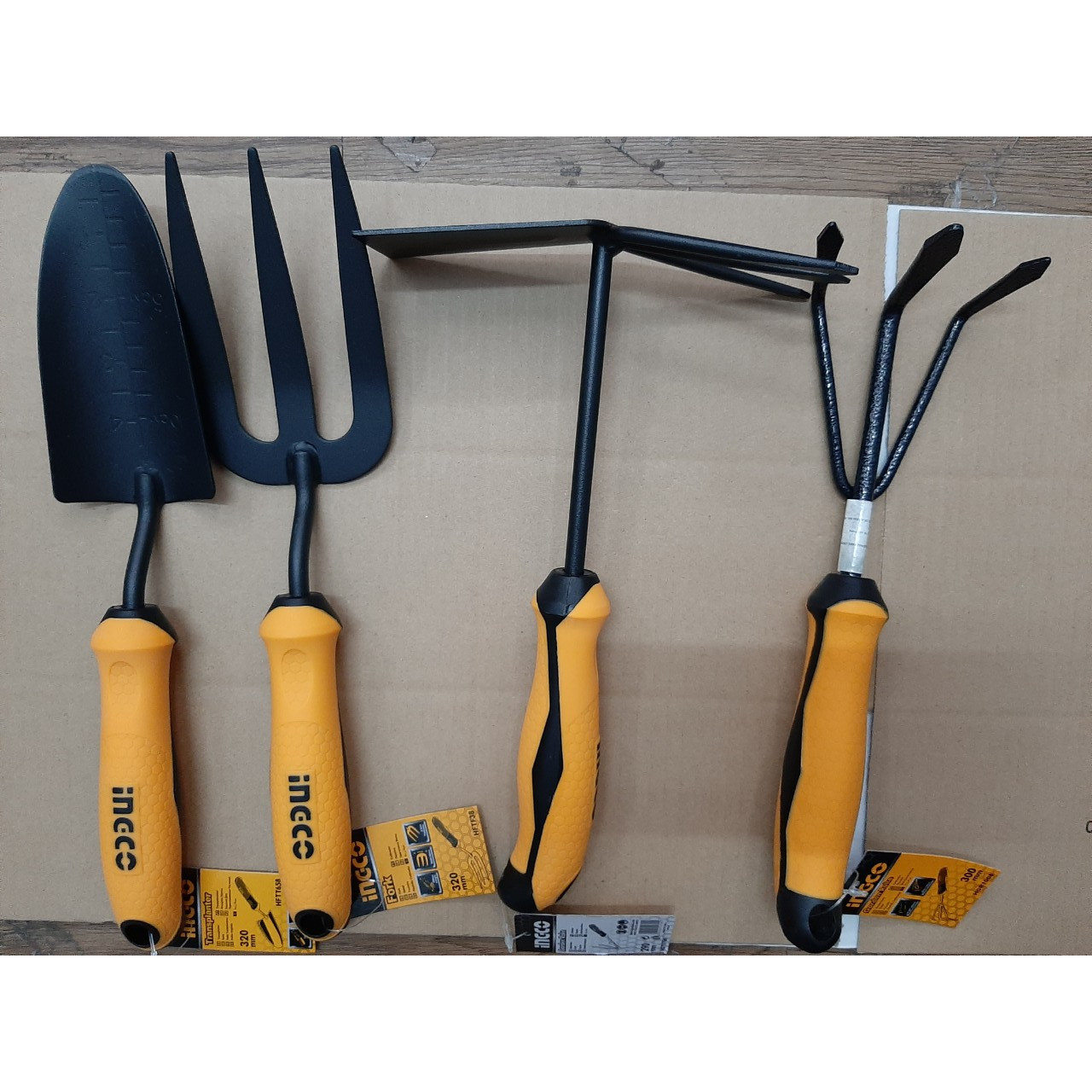 Bộ 4 dụng cụ làm vườn cao cấp ingco HFTT658HFTF38HGR1008HGT979K