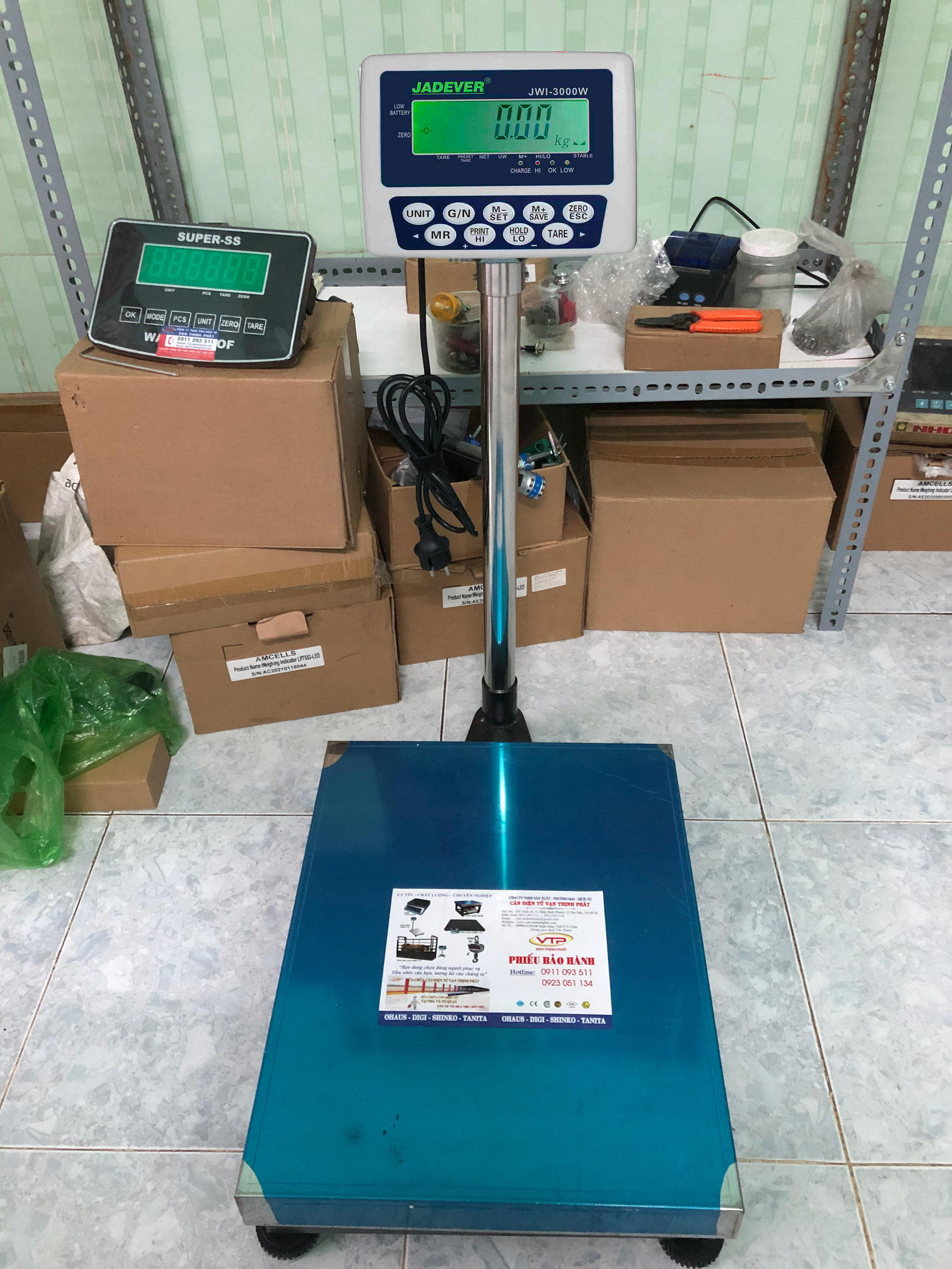 Cân Bàn Điện Tử JWI-3000W 100 kg