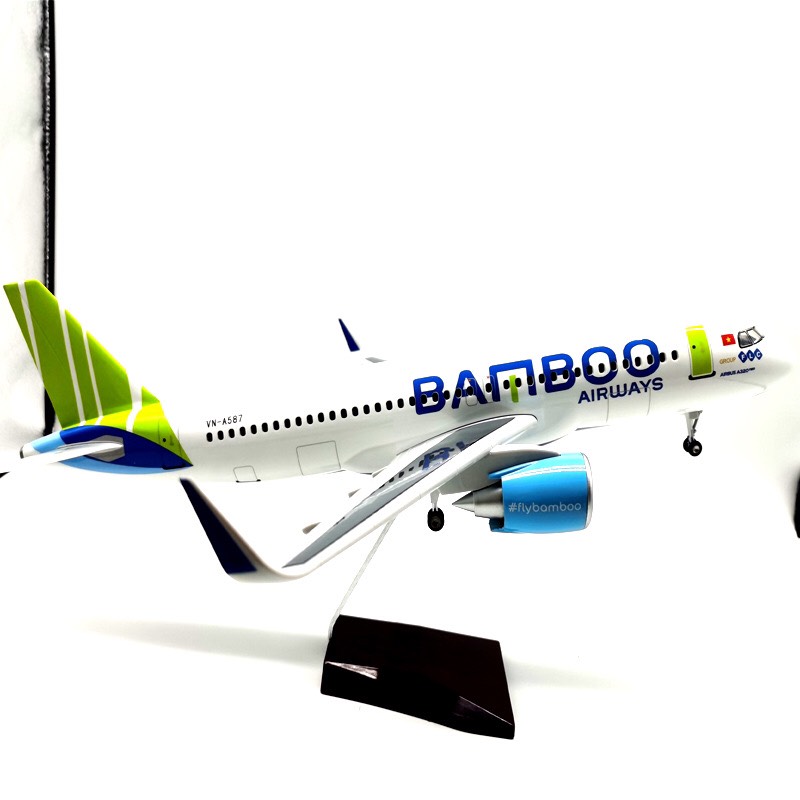 Mô hình máy bay Bamboo Airways 47 cm có đèn led bánh xe cao cấp