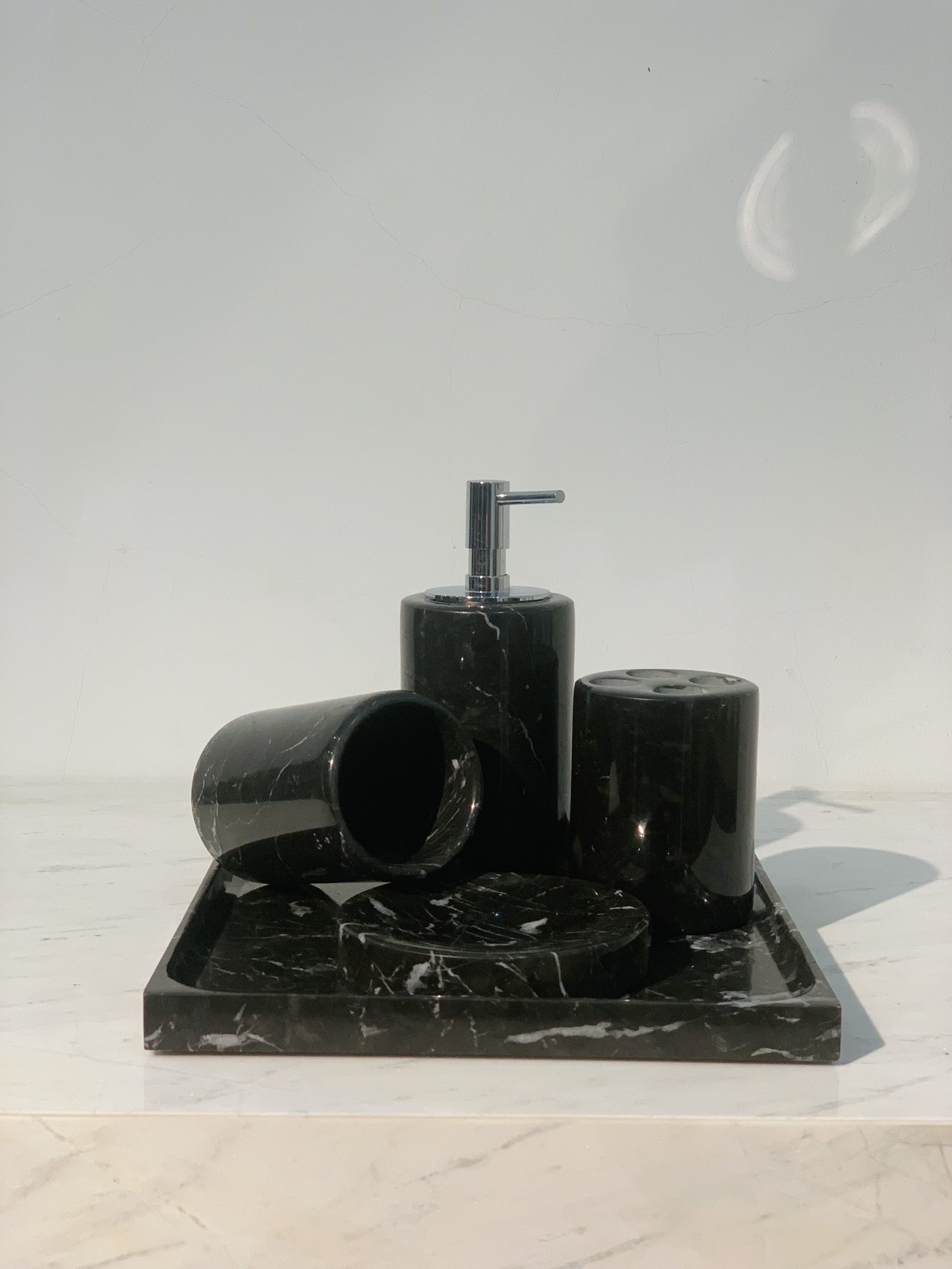 Bộ phụ kiện phòng tắm 5 sản phẩm bằng đá tự nhiên màu Đen tia chớp