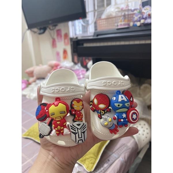 Dép cờ róc xuất xịn nhẹ tênh full charm tên