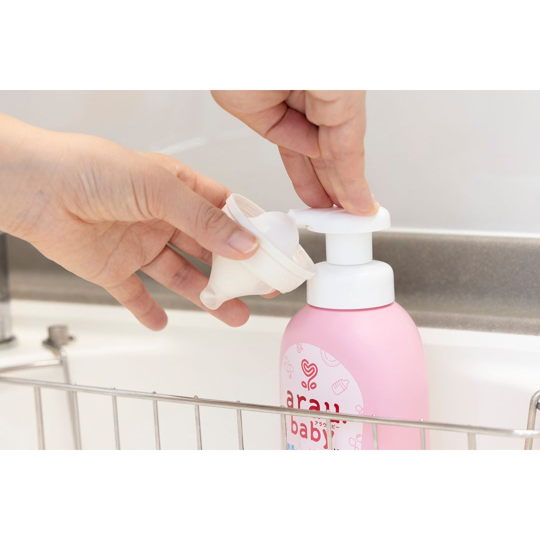 Combo Nước rửa bình thảo mộc cho bé Arau Baby Bình 500ml + Túi 450ml