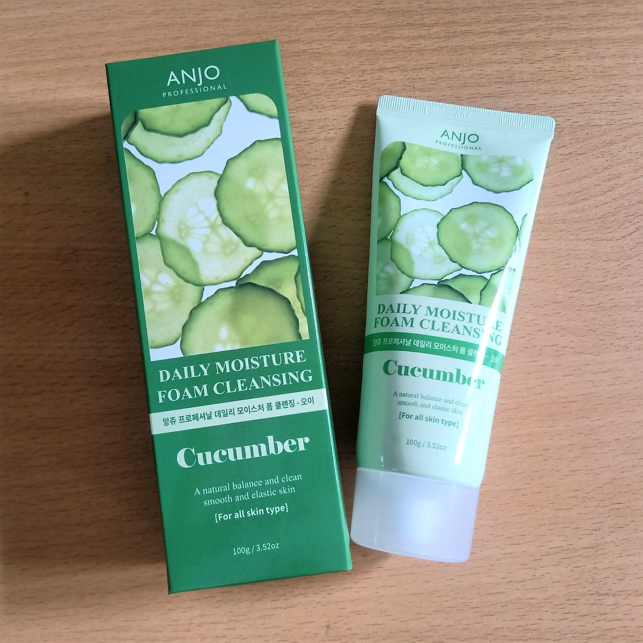 SỮA RỬA MẶT DƯA LEO ANJO PROFESSIONAL DAILY MOISTURE FOAM CLEANSING CUCUMBER 100g