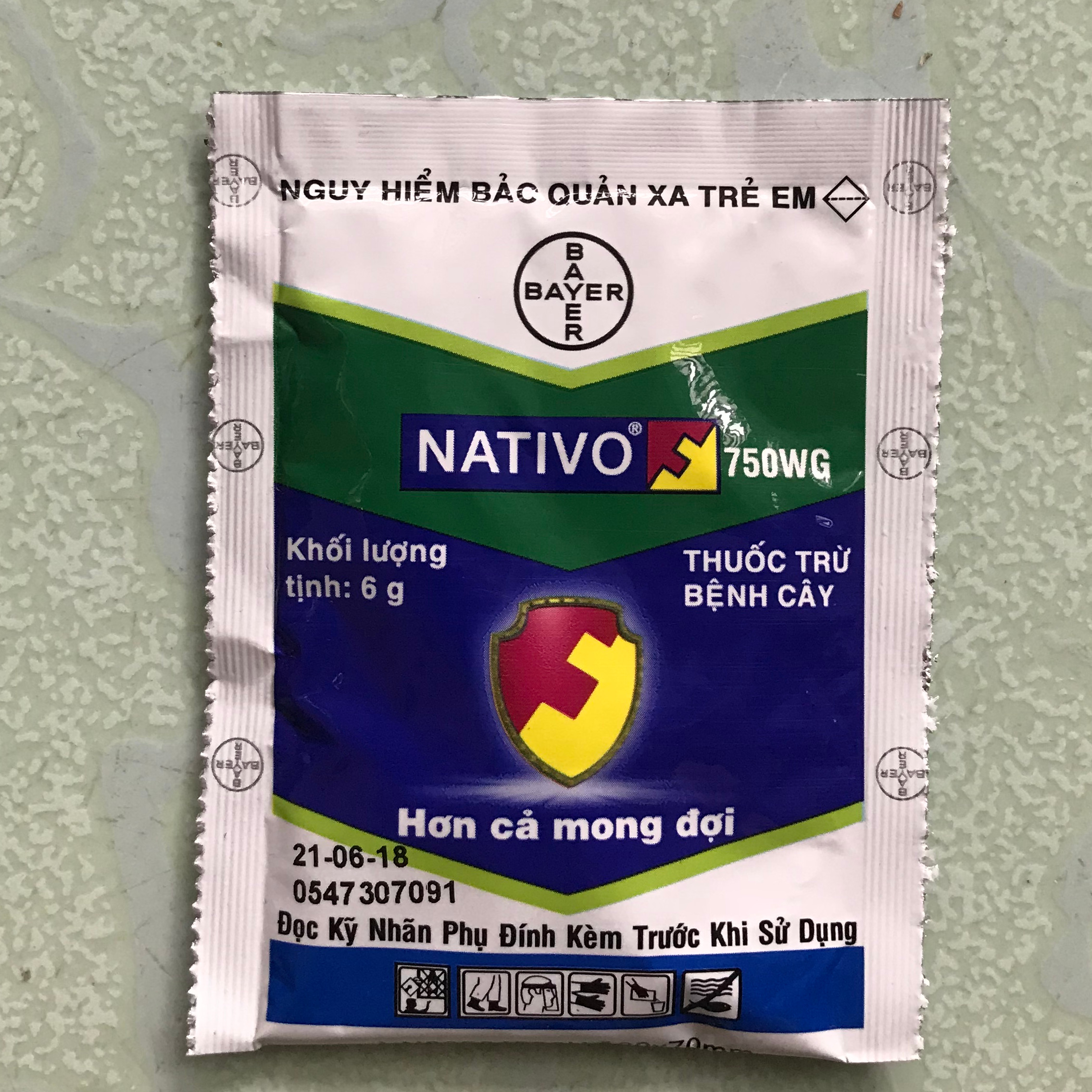 BAYER, NATIVO, THUỐC TRỪ BỆNH CÂY, HƠN CẢ MONG ĐỢI, Trừ Đạo Ôn, Lem Lép hạt, Khô Vằn, Đốm lá Hoa Cúc, Thán Thư Hoa Hồng, đốm vòng Khoai Tây (6gr)