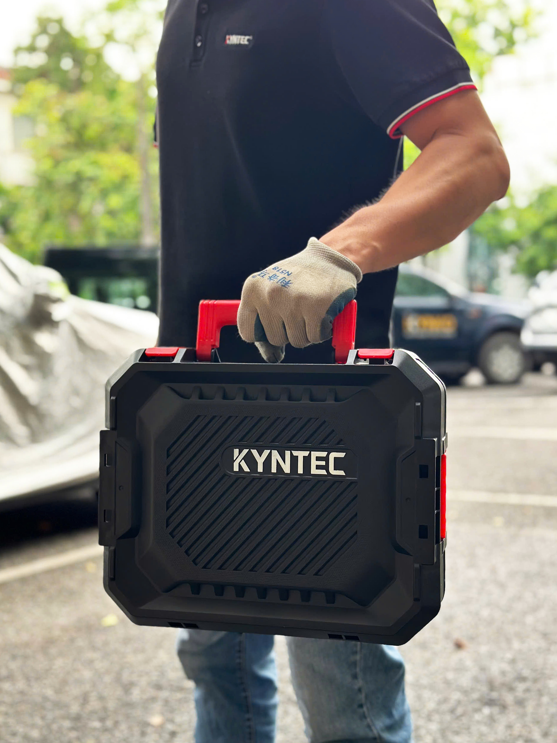 Thân máy phun sơn pin KYNKO KYNTEC 20V V20 - KT81 - 1200 (giá không gồm pin)