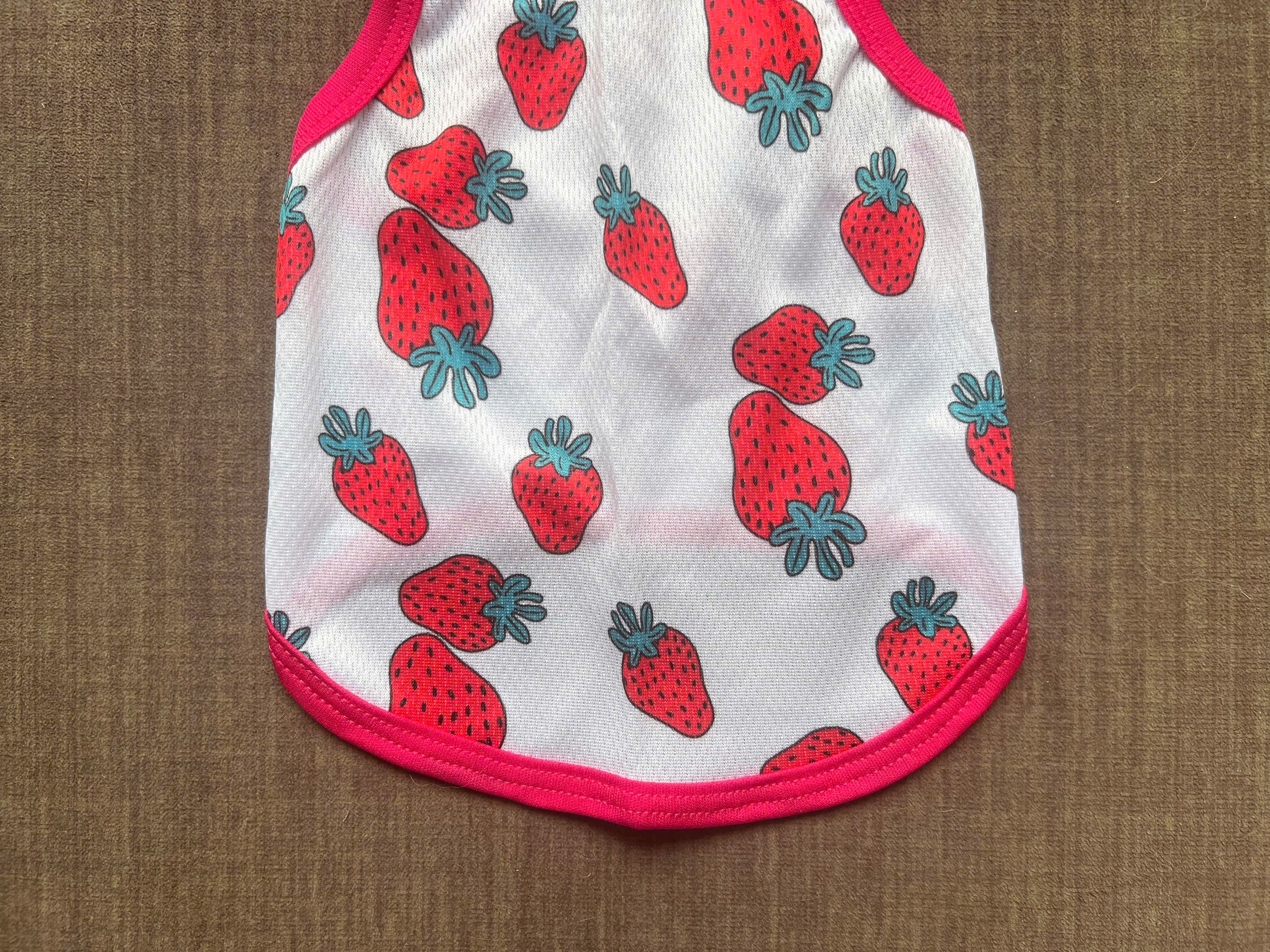 ÁO THUN HAI DÂY DÂU TÂY THÔNG HƠI SIÊU CUTE TỪ 1-7.5KG DÀNH CHO THÚ CƯNG CHÓ MÈO