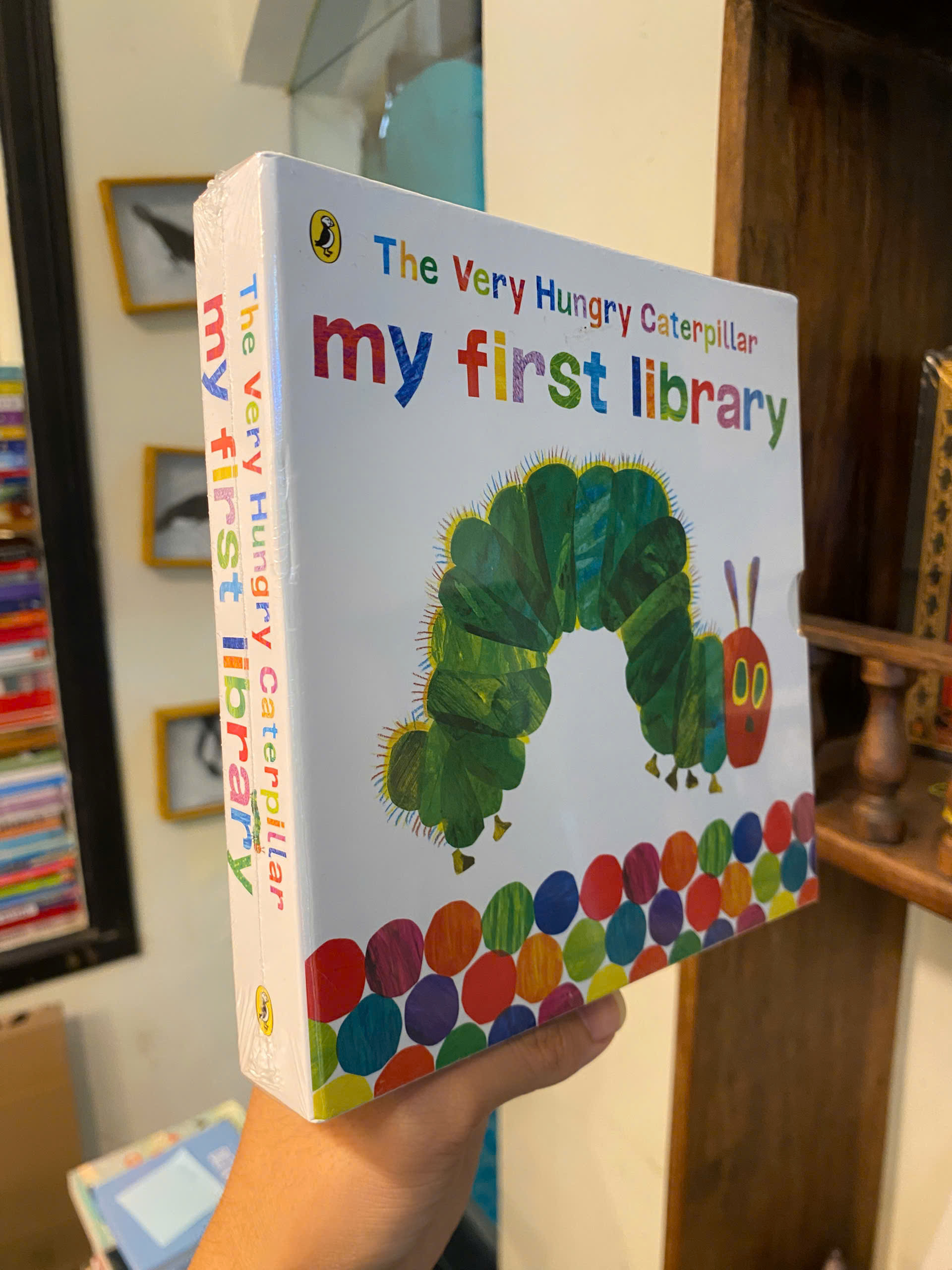 Sách - The Very Hungry Caterpillar My First Library by Eric Carle - Ngoại văn Thiếu nhi Nhập khẩu