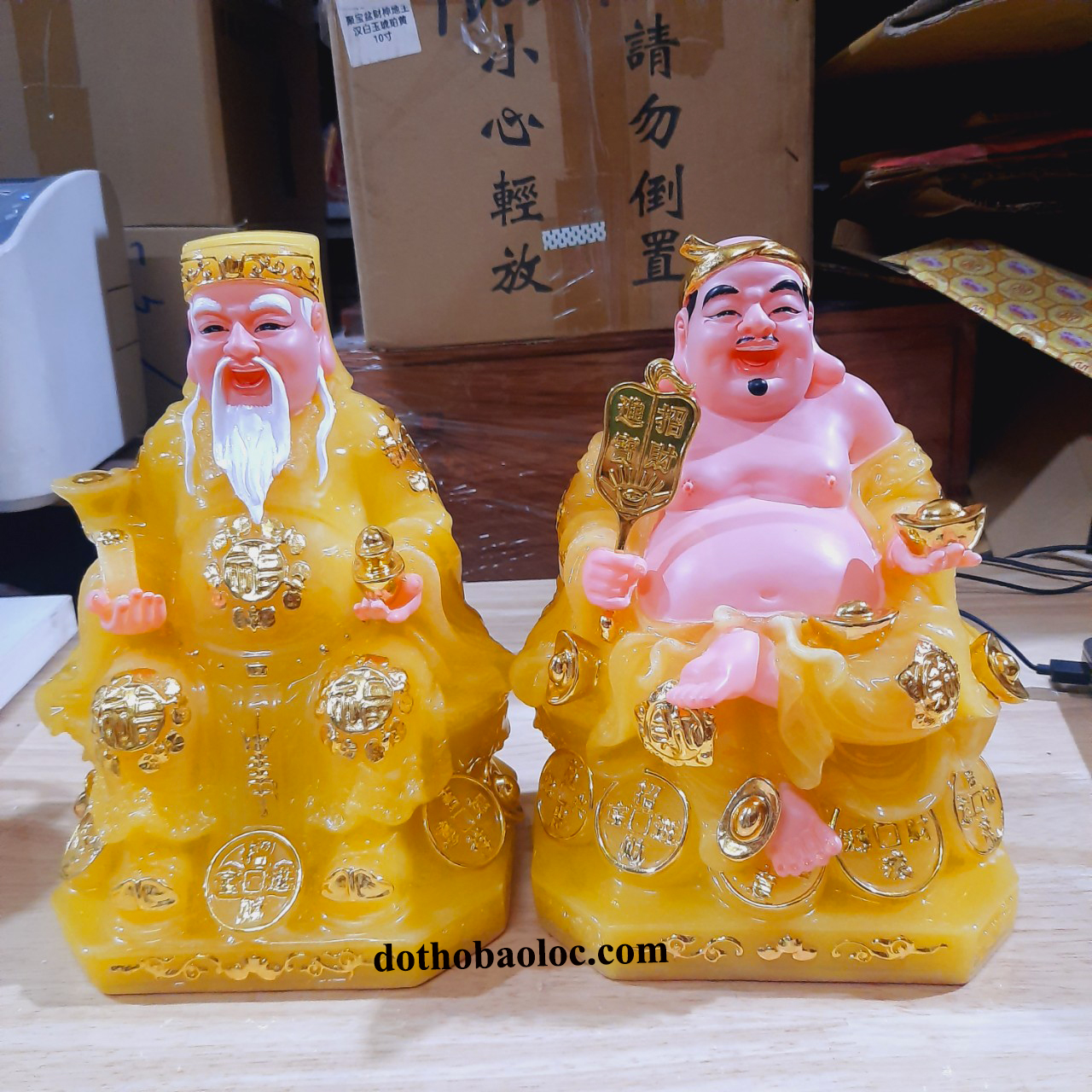 Tượng Thần Tài Thổ Địa bằng đá cao cấp nhập khẩu màu vàng cao 20cm