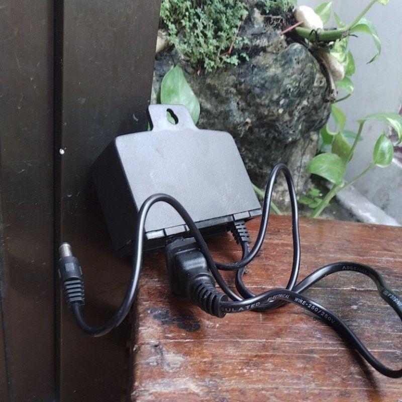 Nguồn 12v2a móc treo để mưa nắng bảo hành 12 tháng cả sét đánh cả cắt dây vẫn đổi mới 12th
